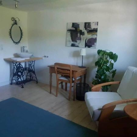 Aeltestes Haus In Quentel - Ferienwohnung 1 Mit Kleinem Garten Lichtenau المظهر الخارجي الصورة