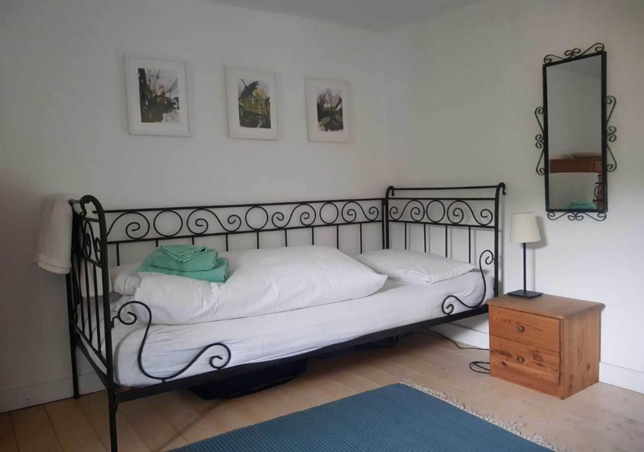 Aeltestes Haus In Quentel - Ferienwohnung 1 Mit Kleinem Garten Lichtenau المظهر الخارجي الصورة
